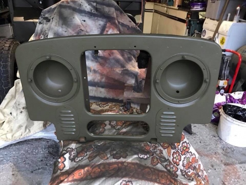 NATO Green BS381 285 LR553 Military Aerosol Paint Land Rover Buzzweld